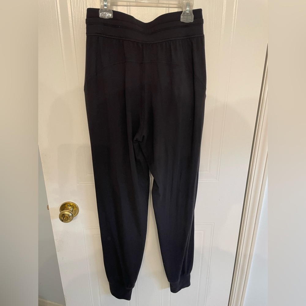 Lululemon Ready to Rulu High-Rise Jogger
Black size 4 - Picture 6 of 12